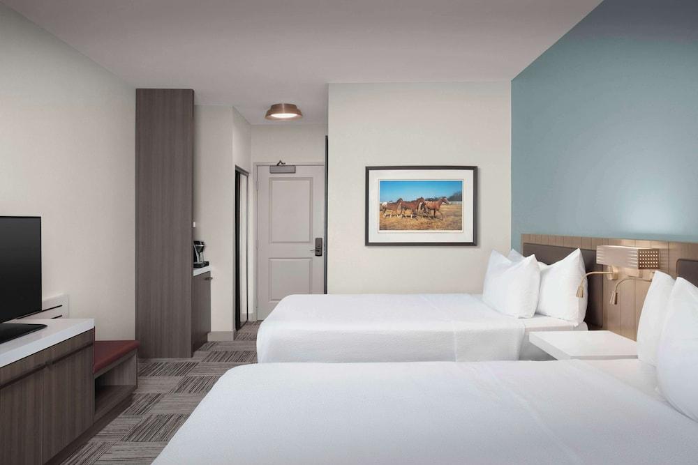 Hilton Garden Inn Granbury photo 12