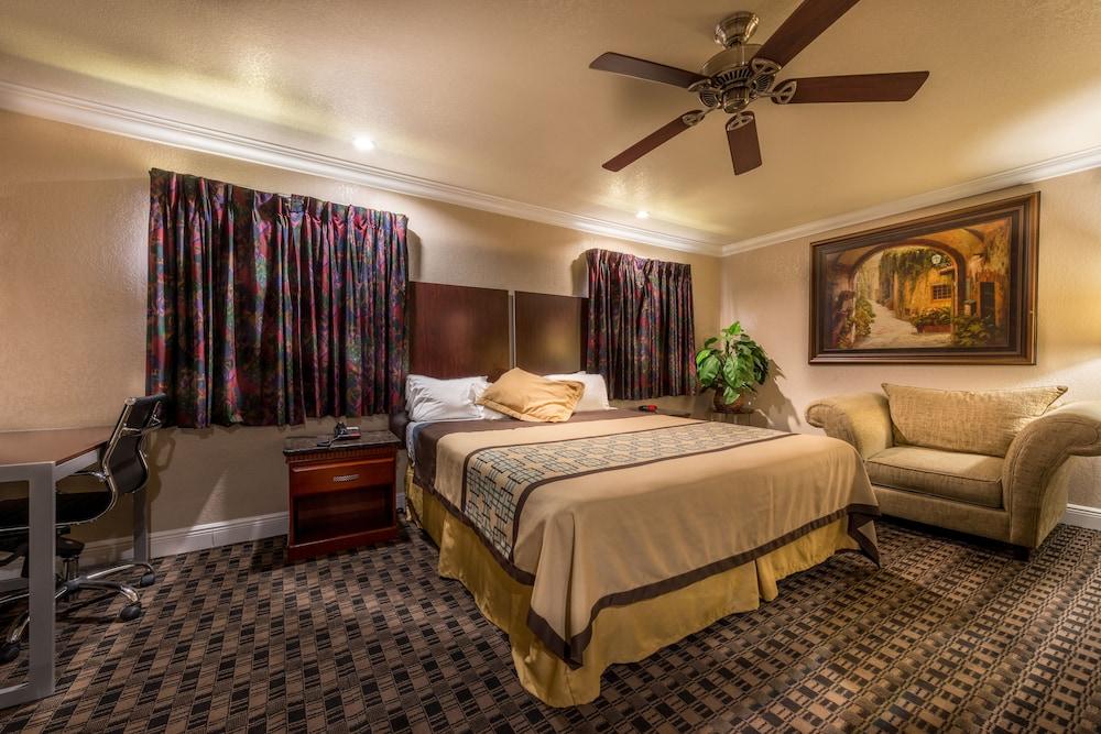 Edgewater Inn Reedley photo 4