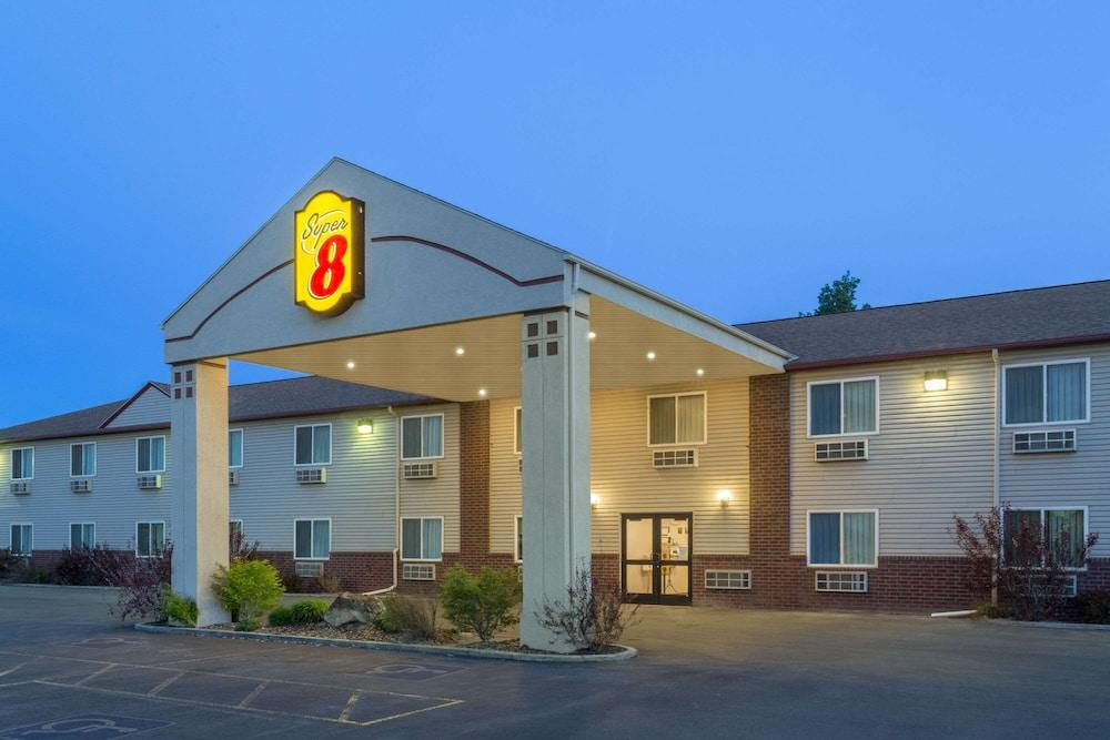 Super 8 by Wyndham Blackfoot photo 35