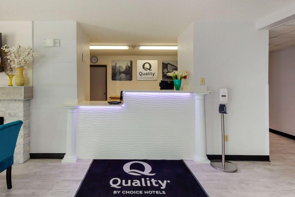 Quality Inn Lee - Lenox South photo 2