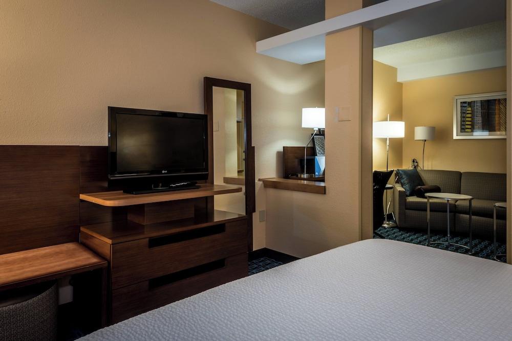 Fairfield Inn By Marriott Savannah I-95 South photo 14