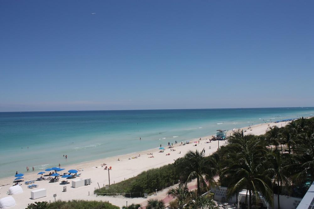 Dharma Home Suites Miami at Monte Carlo photo 26