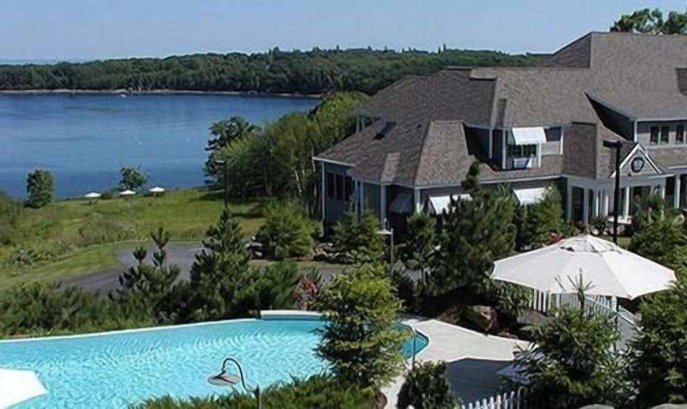 Island View Inn photo 25