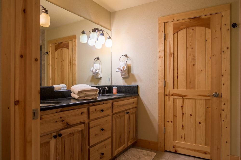 Pineview Lodge photo 34