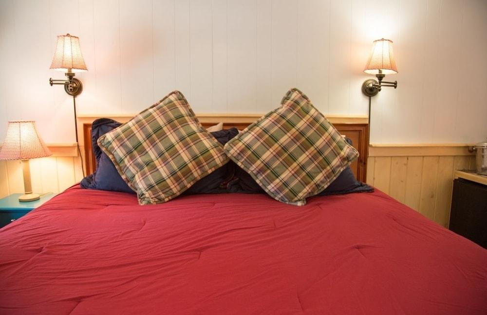 The Homestead Inn photo 13