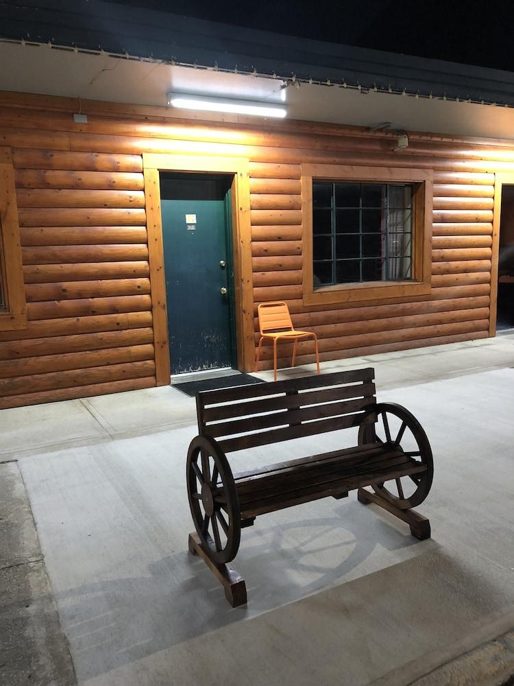 Rodeway Inn Harlan photo 12