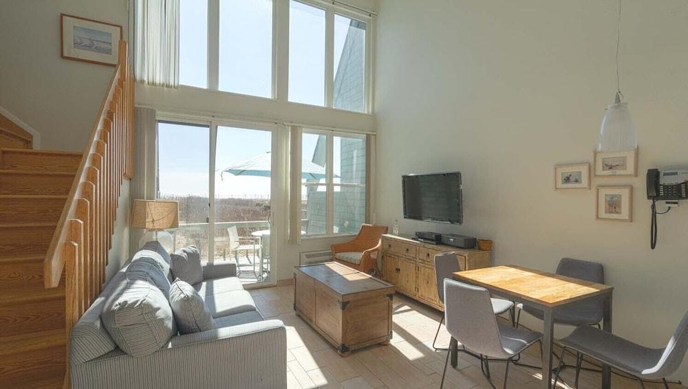 The Surf Club photo 56