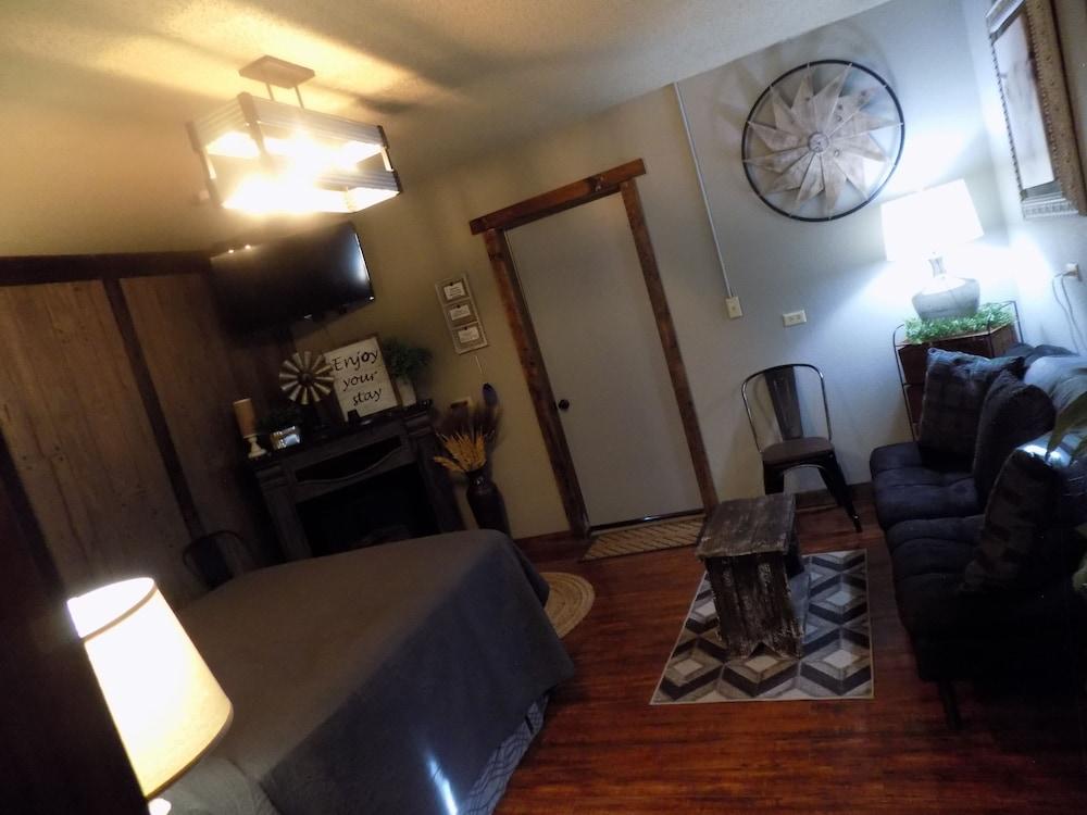 Dighton Inn photo 44