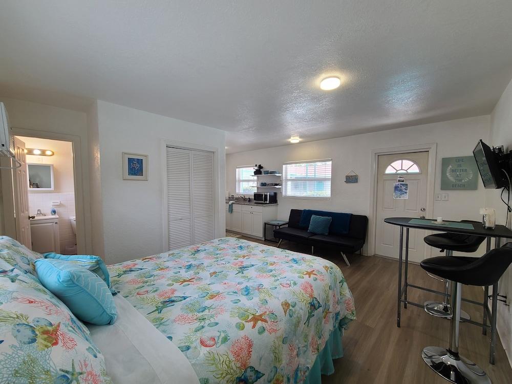 Sun Island Motel photo 60