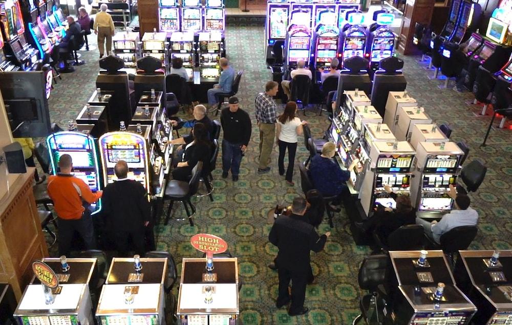 Midnight Rose & McGills Hotel & Casino photo 23