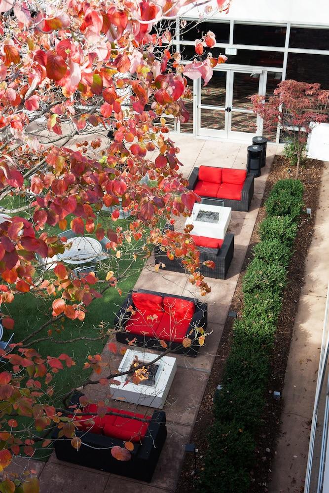 The University of Georgia Center for Continuing Education & Hotel photo 21