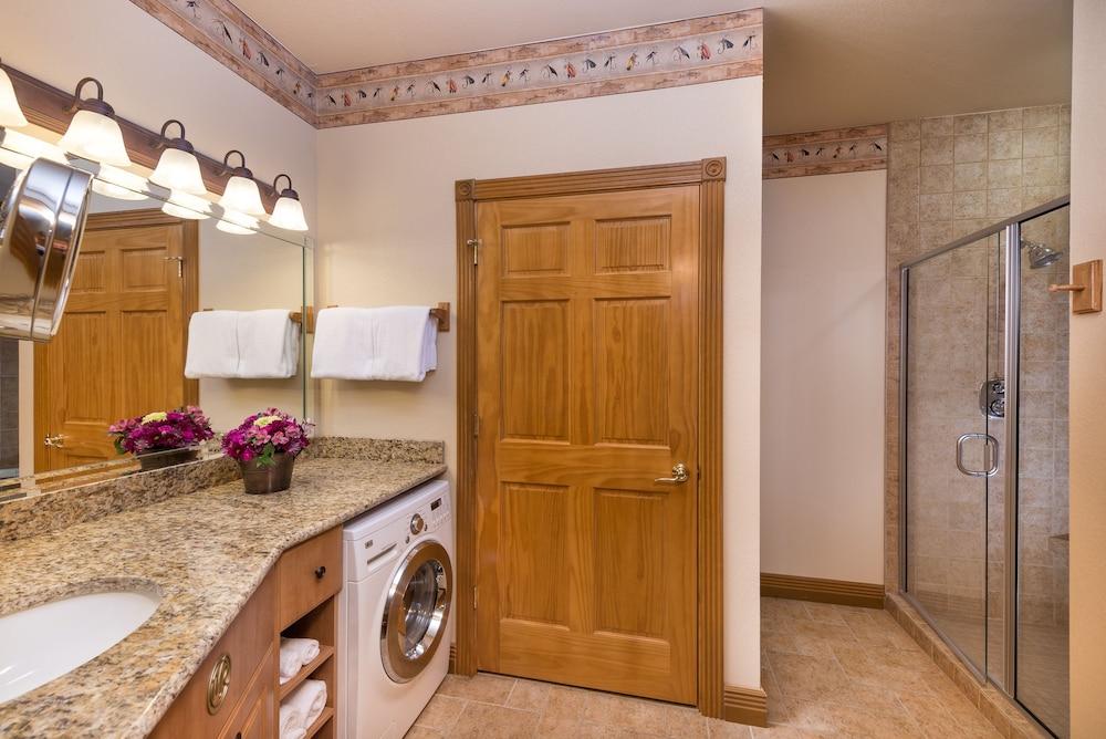 Westgate Branson Woods Resort and Cabins photo 57