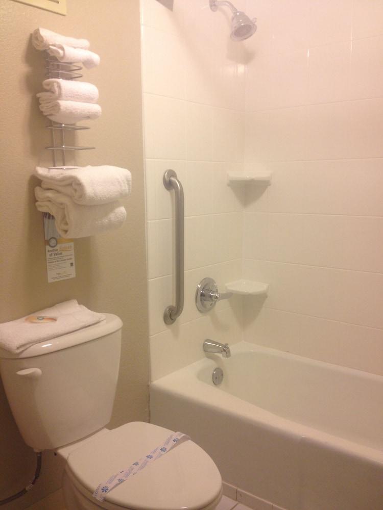 Quality Inn Duncan Hwy 81 photo 18
