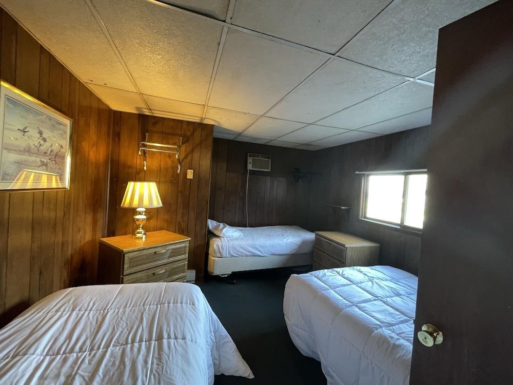 Sunset Motel photo 44
