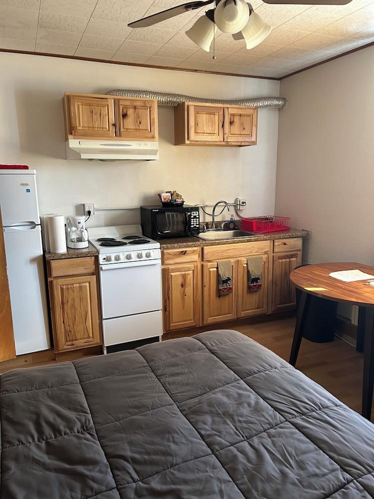 Bear Paw Inn photo 7