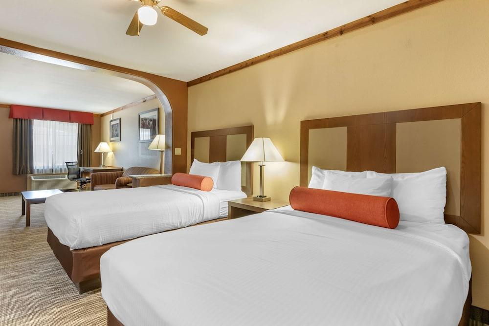 Best Western Windwood Inn & Suites photo 35