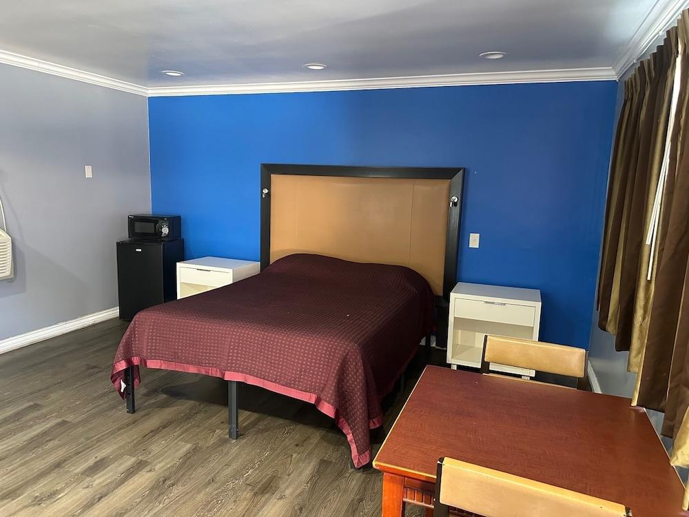 Driftwood Motel - Colton — hotel in Colton