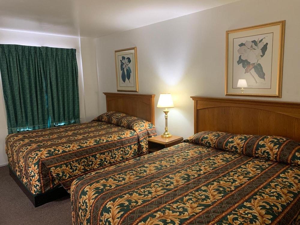 Economy Inn photo 19