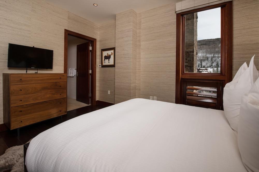 Solaris Residences photo 32