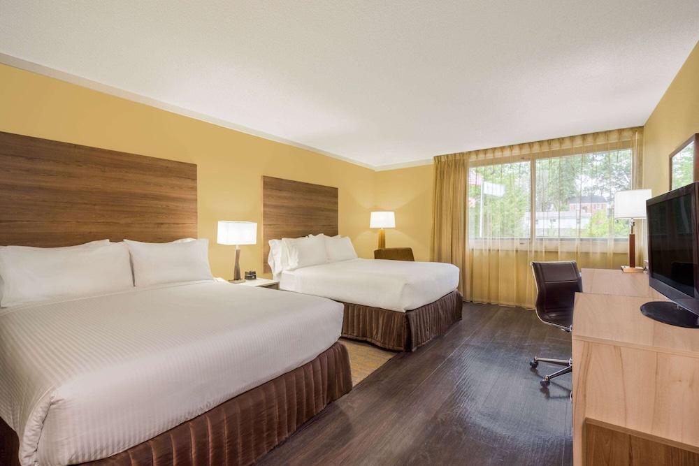 Wyndham Garden Washington DC Area photo 12