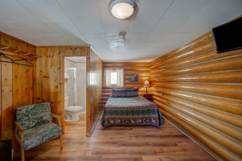 Sportsmans Lodge photo 18