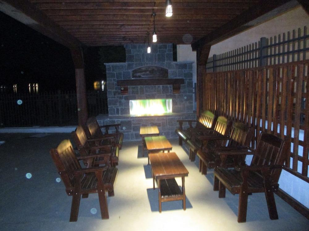 The Lake Motel photo 13