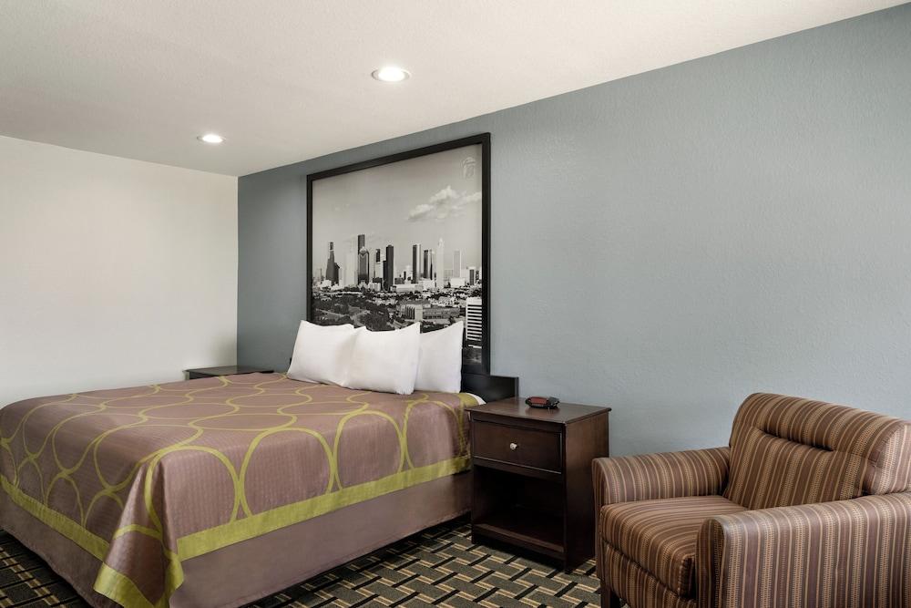 Crystal Inn Northeast Houston Downtown I-610 photo 23