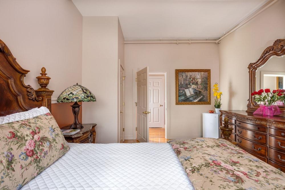 Ashley House photo 10