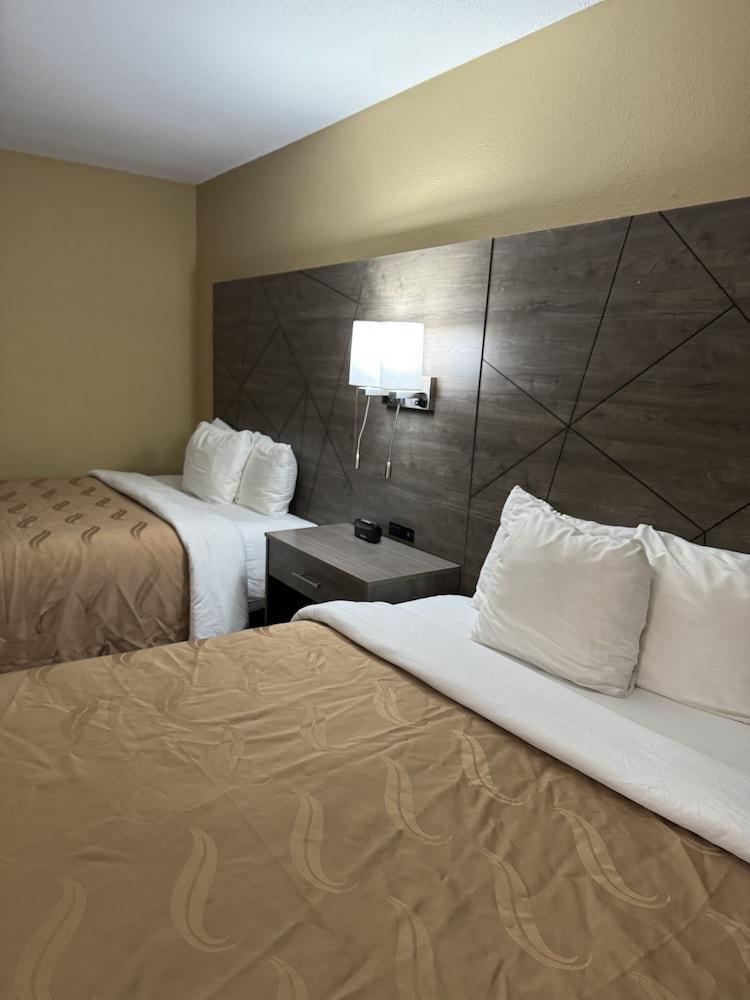 Quality Inn Forsyth - Decatur photo 15
