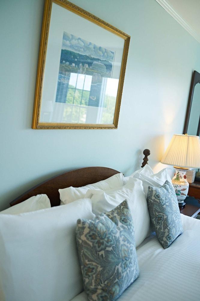 Black Point Inn photo 25