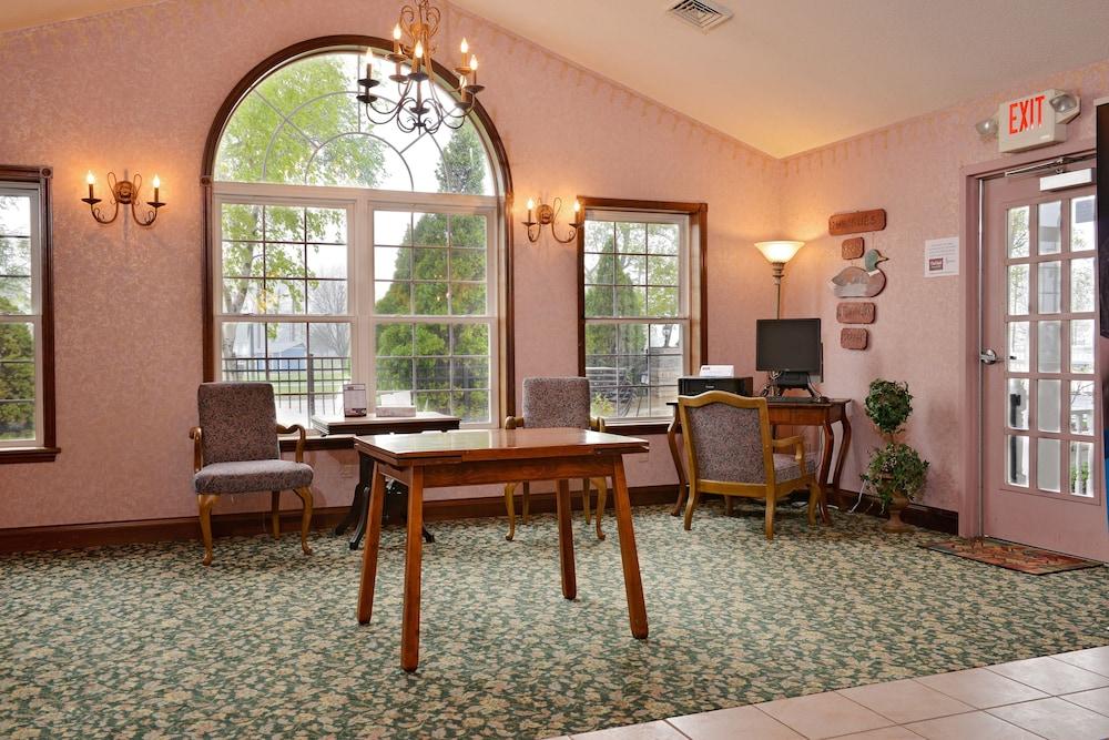Our Guest Inn and Suites - Downtown photo 2