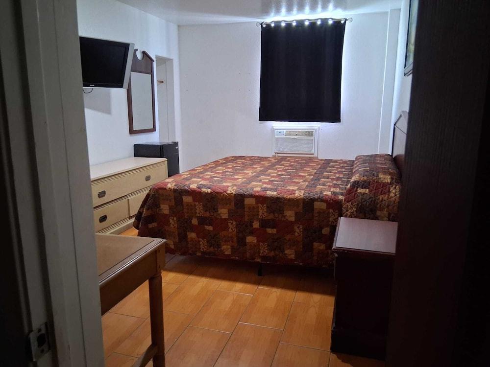 Hotel O Colonial Inn Brownsville Tx photo 21