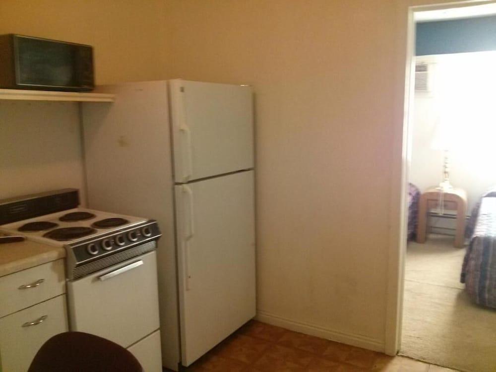 Riverside Motel photo 29