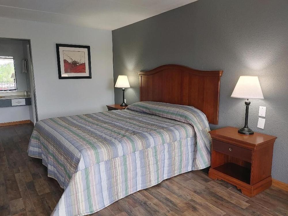 Paris Inn and Suites photo 25