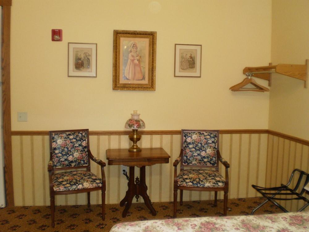 Hotel Millersburg photo 51