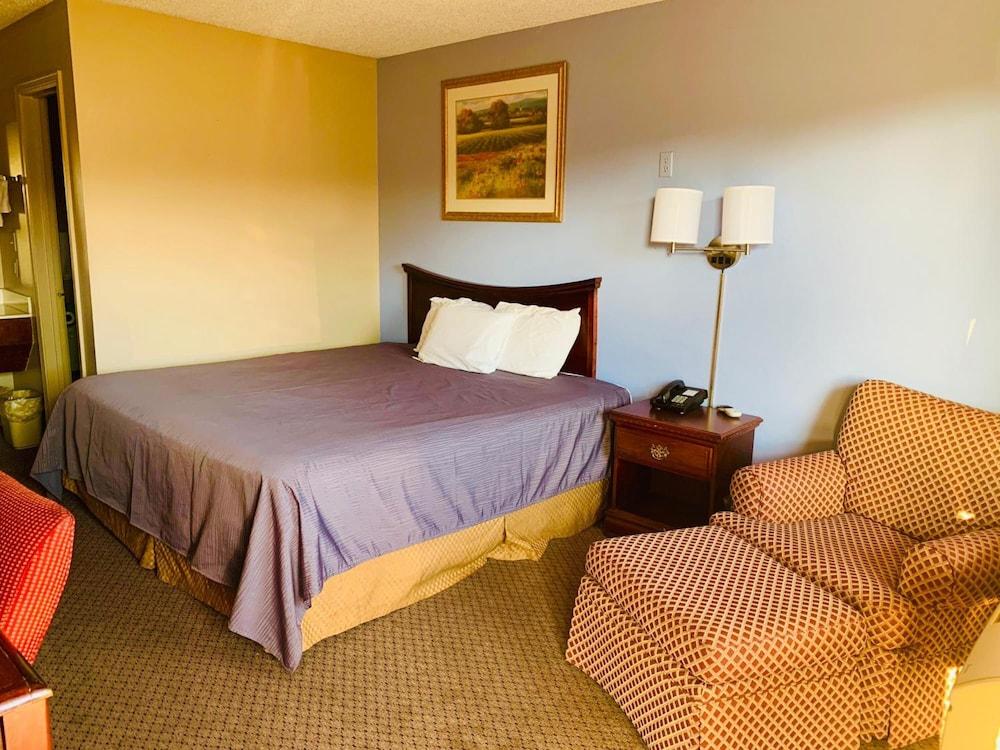 Mallard Inn photo 8