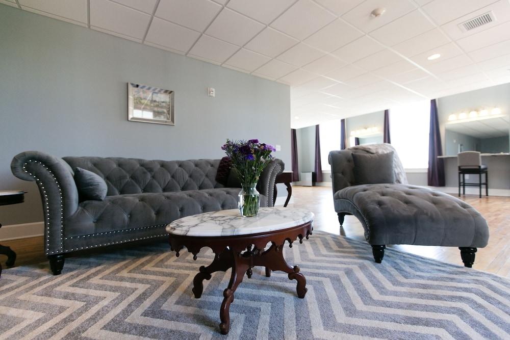 The Inn at Belvoir Winery photo 2