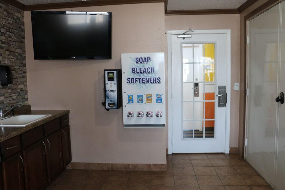 Amber Inn Motel Le Mars photo 14