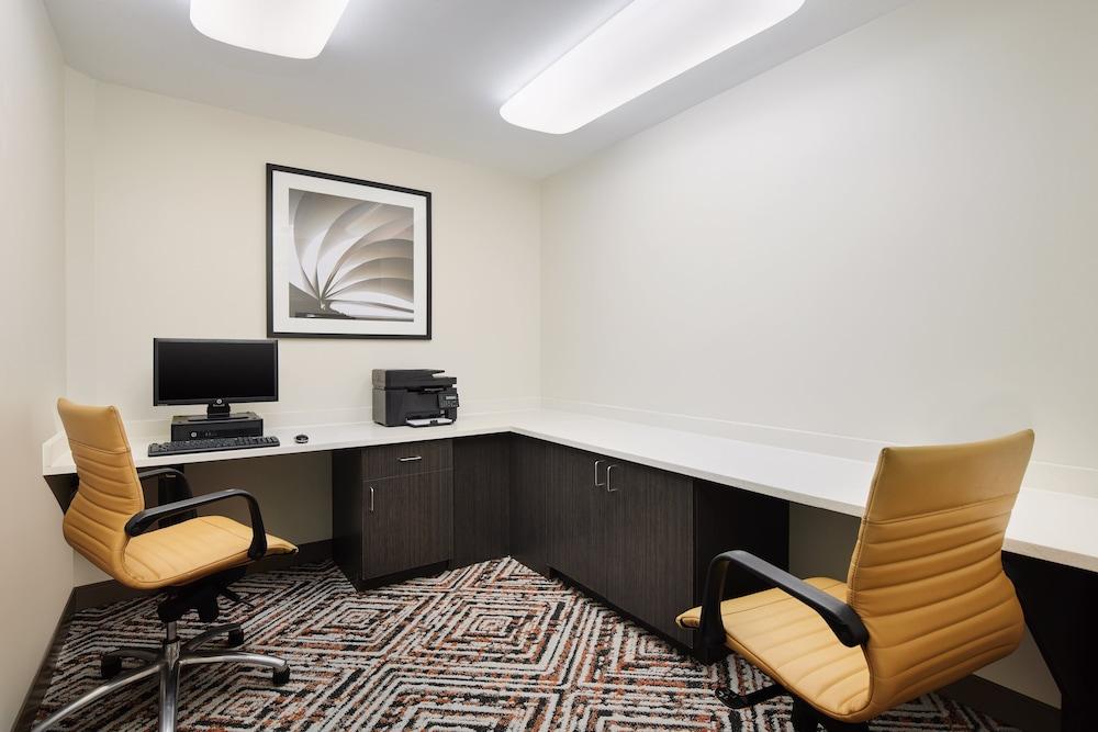 Candlewood Suites I-26 at Northwoods Mall by IHG photo 31
