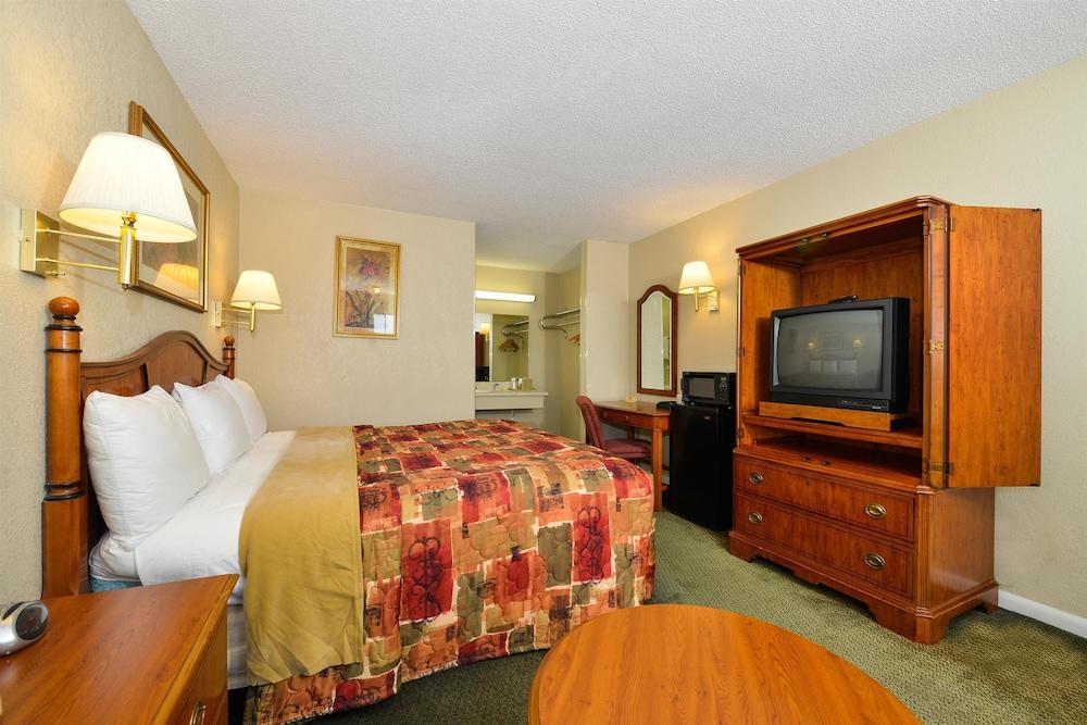 Americas Best Value Inn Winnsboro, SC photo 4