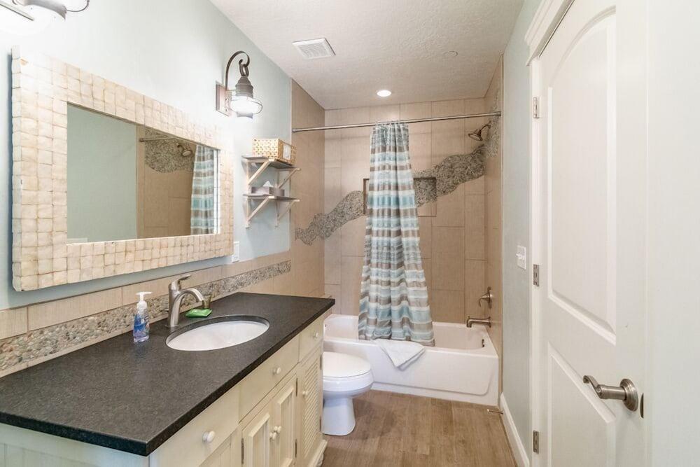 Aspenwood Manor photo 32