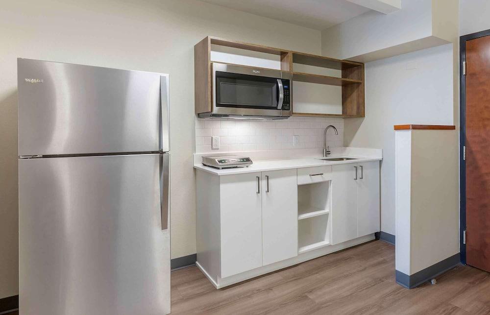 Extended Stay America Premier Suites Pittsburgh Cranberry To photo 10