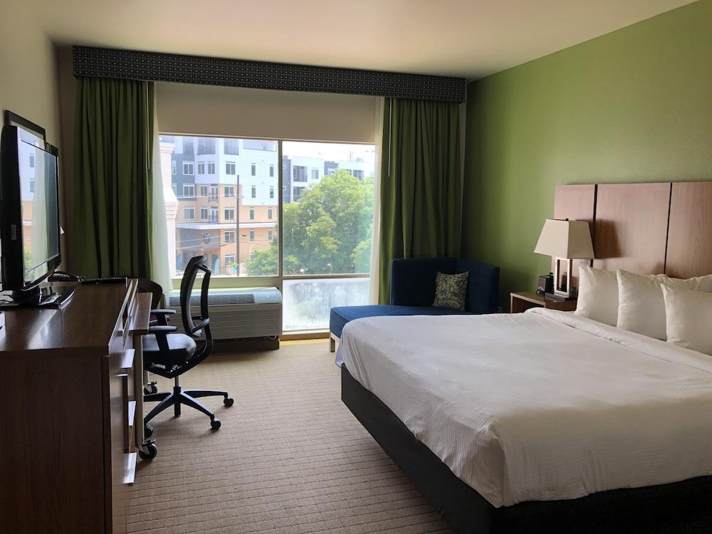 Sol Cypress San Antonio; Marriott Tribute Portfolio photo 12