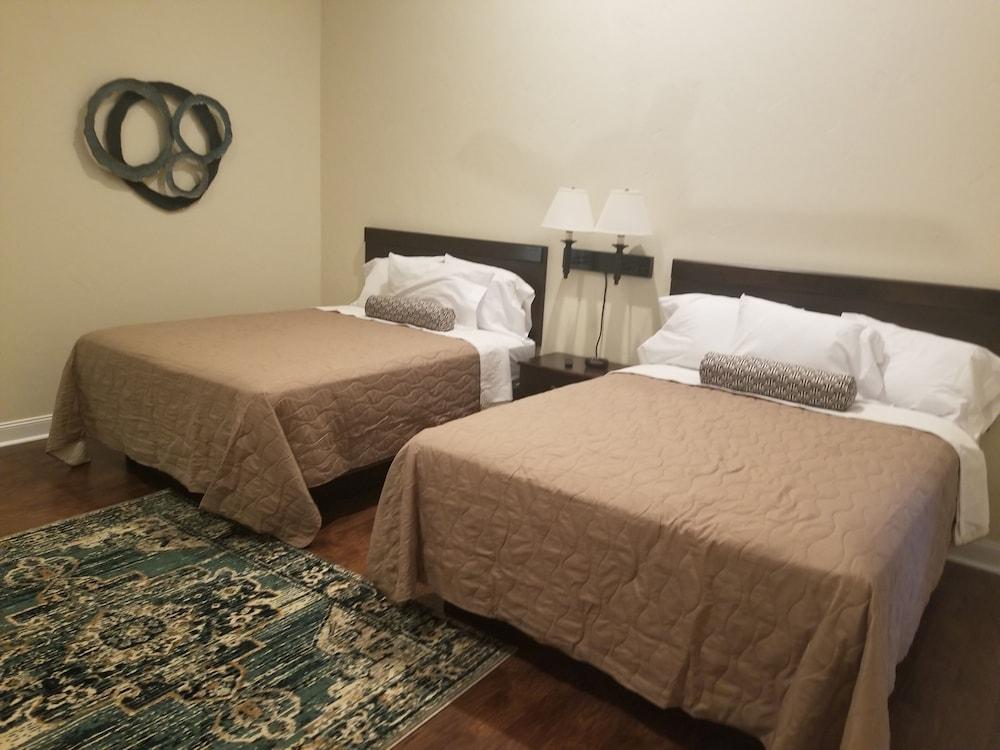 Sunset Cottages and Motel photo 8