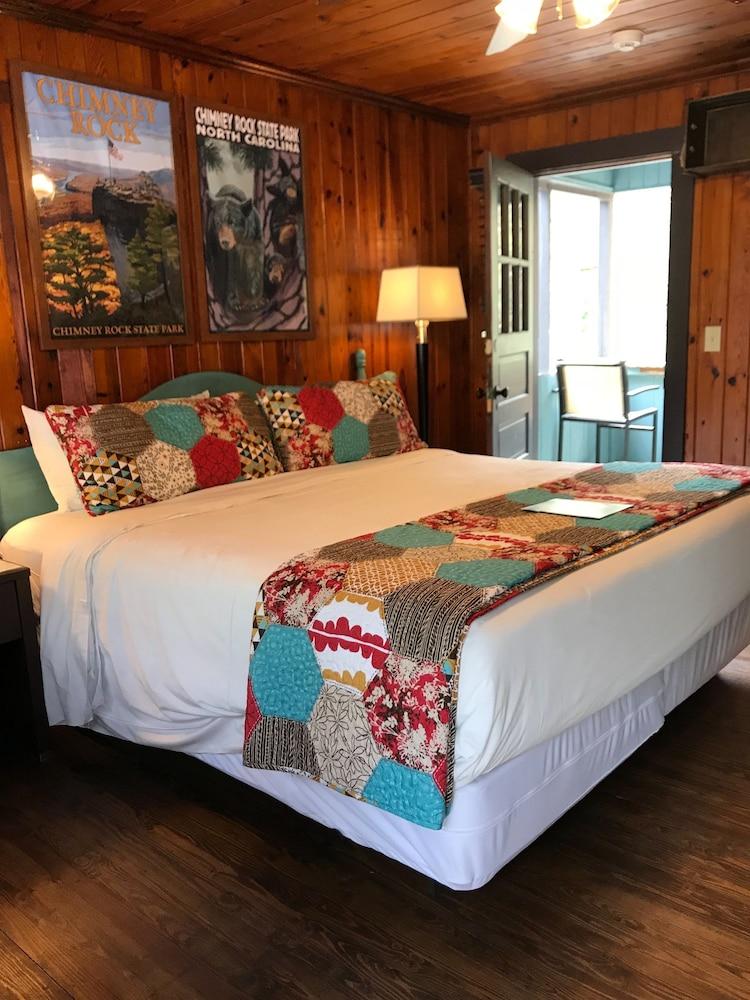 The Riverside Lodge at Chimney Rock photo 49