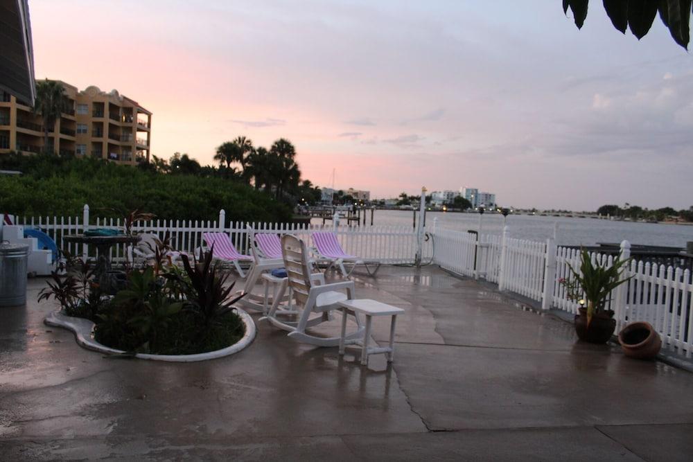 Lorelei Resort Motel photo 46