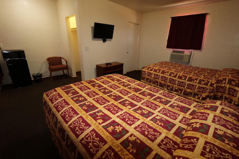 Sandman Inn Motel photo 7