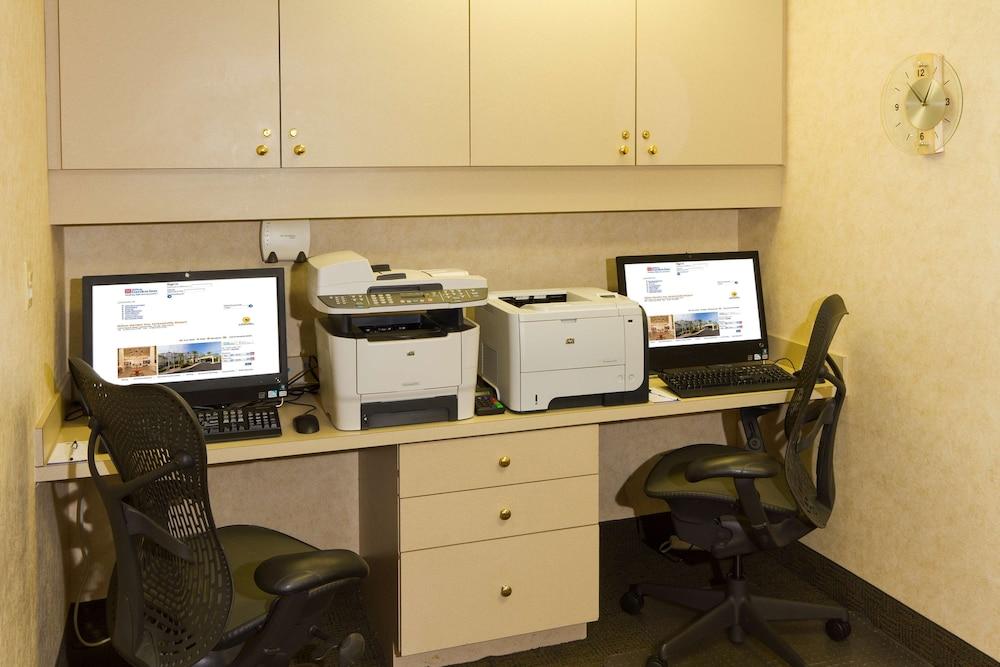 Hilton Garden Inn Jacksonville Airport photo 62