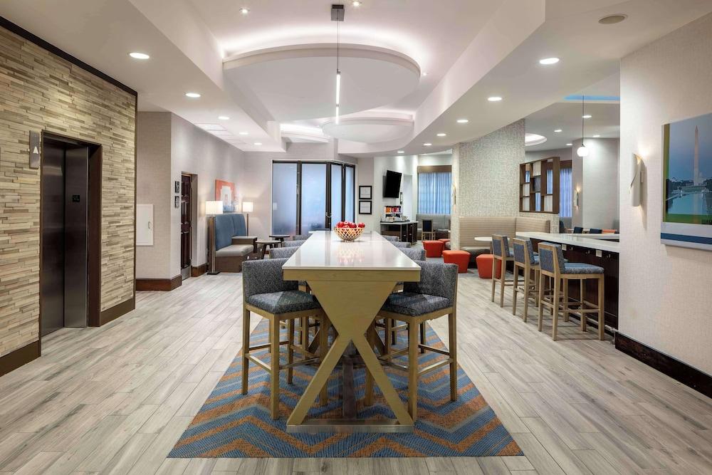 Hampton Inn Washington-Downtown-Convention Center photo 4