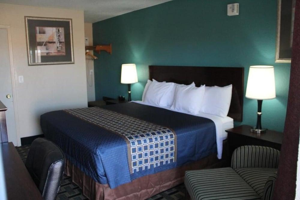 Budget Inn photo 25
